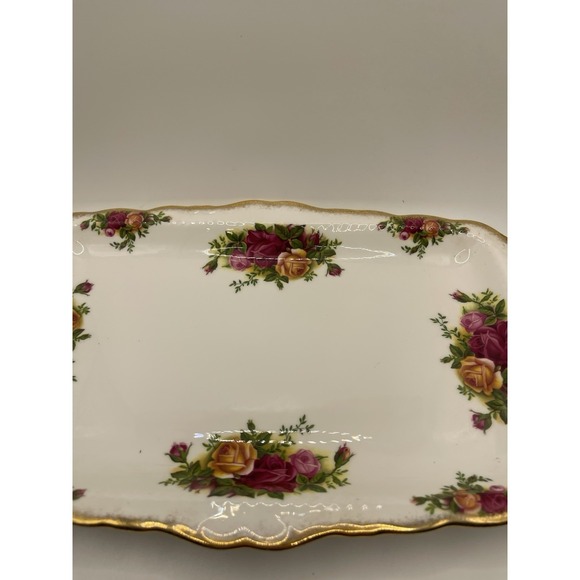 Royal Albert - OLD COUNTRY ROSES - 12" Rectangular Sandwich Tray - Picture 3 of 8